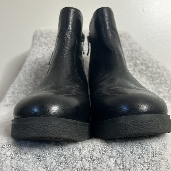 Evolve by Easy Spirit Evkena leather bootie‎ -EUC! - Picture 10 of 11